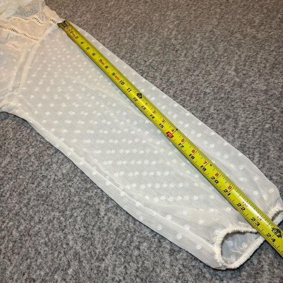 Torrid Women’s Clip Dot Chiffon Lace Trim Blouse White Ivory 3X - Picture 11 of 11